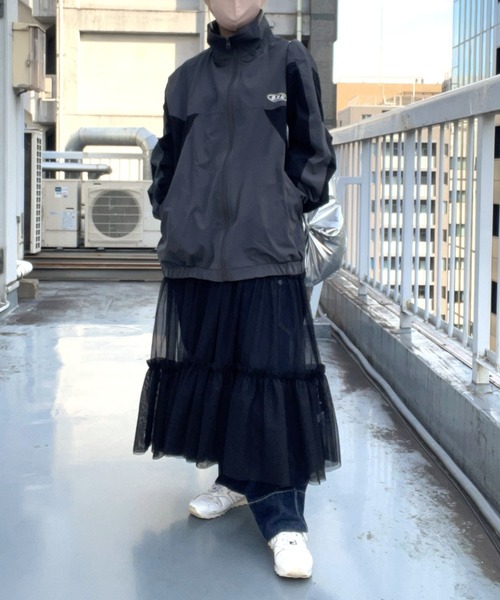 B.R.U(ブル)の「ロゴ入り配色トラックジャケット / ジャージ(ブルゾン・メンズ・チャコールグレー/ブラック/オフホワイト・FREE)」の16枚目の写真