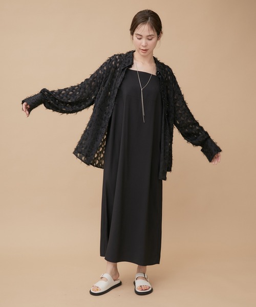 le cercle ADAM ET ROPE'(ルセルクルアダムエロペ)の「突っ切りビッグカラーシャツ(シャツ/ブラウス・レディース・オフホワイト/ブラック・FREE)」の8枚目の写真