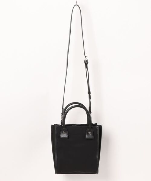 Vivienne Westwood(ヴィヴィアンウエストウッド)の「4204007NU-W001Y-TEDDY SMALL TOTE CROSSBODY(ショルダーバッグ・レディース・ブラック・FREE)」の2枚目の写真