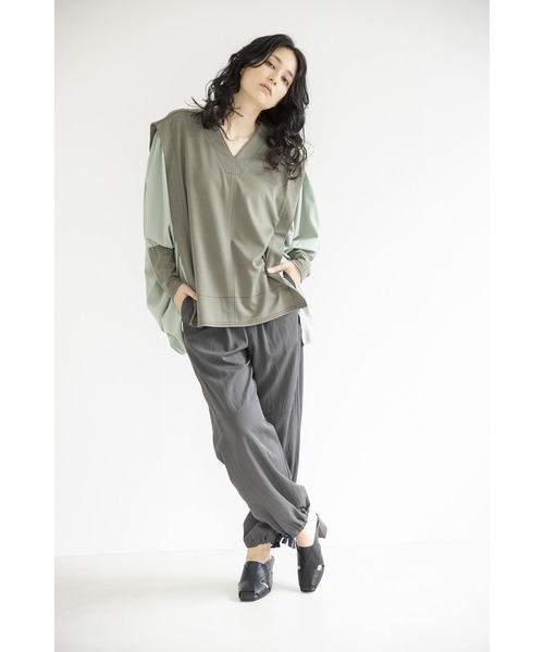 OSMOSIS（オズモーシス）の「ワイドギャザープルオーバー（Tシャツ/カットソー・レディース・カーキ/ブラック/アイボリー・ONE SIZE）」の4枚目の写真