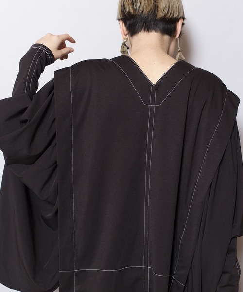 OSMOSIS（オズモーシス）の「ワイドギャザープルオーバー（Tシャツ/カットソー・レディース・カーキ/ブラック/アイボリー・ONE SIZE）」の22枚目の写真