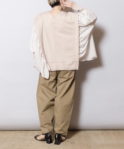 OSMOSIS（オズモーシス）の「ワイドギャザープルオーバー（Tシャツ/カットソー・レディース・カーキ/ブラック/アイボリー・ONE SIZE）」の16枚目の写真