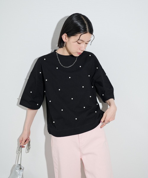 Shelly island(シェリーアイランド)の「パールTシャツ(Tシャツ/カットソー・レディース・ベビーピンク/ブラック・FREE)」の4枚目の写真