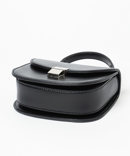 Heather(ヘザー)の「ラウンドミニフラップBAG 119101(ショルダーバッグ・レディース・オフホワイト/ブラック・ONE SIZE)」の19枚目の写真