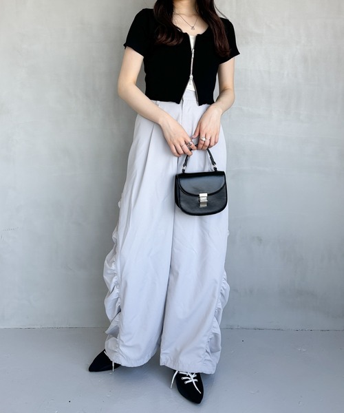 Heather(ヘザー)の「ラウンドミニフラップBAG 119101(ショルダーバッグ・レディース・オフホワイト/ブラック・ONE SIZE)」の11枚目の写真