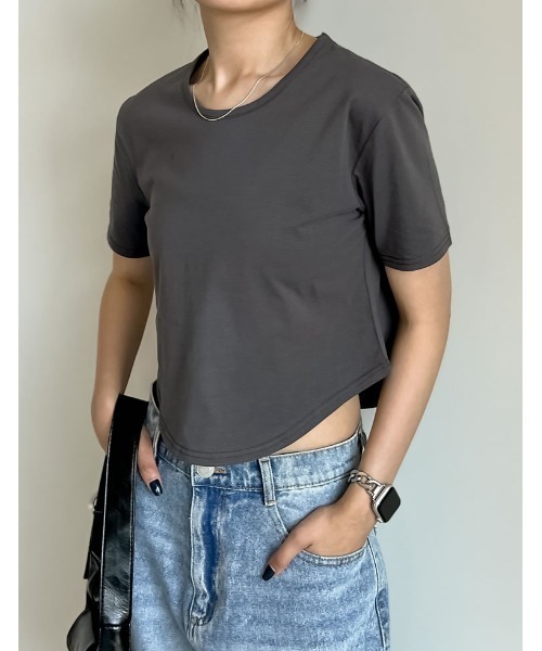Re:EDIT(リエディ)の「ハイレグデザインコンパクトTシャツ(Tシャツ/カットソー・レディース・ブラック/ホワイト/チャコールグレー/カーキ/レッド系その他・LARGE/MEDIUM)」の12枚目の写真