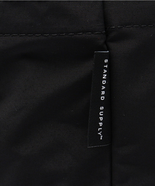 SHIPS（シップス）の「STANDARD SUPPLY: 60/40(ロクヨン)クロス 2way STAND UP ショルダー&トートバッグ（Sサイズ）（トートバッグ・メンズ・ブラック/グレー/ネイビー・ONE SIZE）」の14枚目の写真
