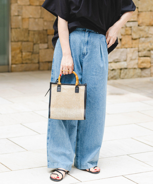 ITEMS URBANRESEARCH（アイテムズ アーバンリサーチ）の「デニムタックワイドパンツ（デニムパンツ・レディース・ライトブルー/ブルー・SMALL/MEDIUM）」の13枚目の写真