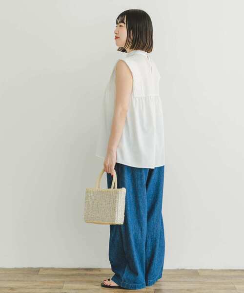 ITEMS URBANRESEARCH（アイテムズ アーバンリサーチ）の「デニムタックワイドパンツ（デニムパンツ・レディース・ライトブルー/ブルー・SMALL/MEDIUM）」の11枚目の写真