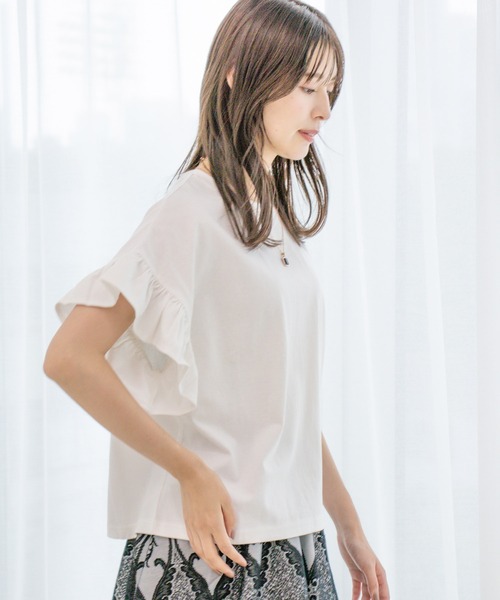 Jayro(ジャイロ)の「コットンフリル袖Tシャツ(Tシャツ/カットソー・レディース・ブラック/ホワイト/オフホワイト/ブラック系その他2・M)」の16枚目の写真