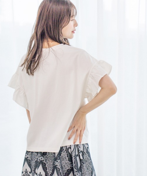 Jayro(ジャイロ)の「コットンフリル袖Tシャツ(Tシャツ/カットソー・レディース・ブラック/ホワイト/オフホワイト/ブラック系その他2・M)」の17枚目の写真