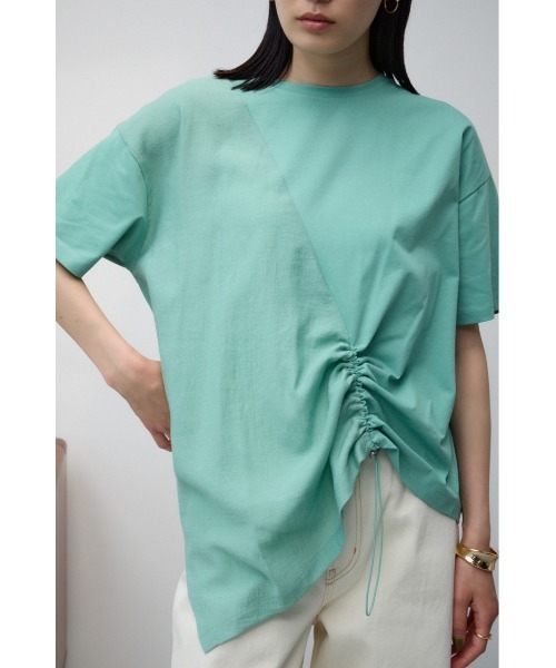 AZUL by moussy(アズールバイマウジー)の「ドロストデザインカットトップス(Tシャツ/カットソー・レディース・オフホワイト/ブラック/ライトグリーン・FREE)」の4枚目の写真