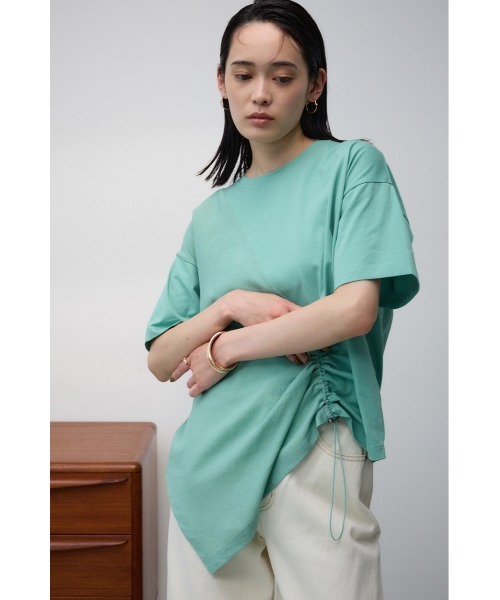 AZUL by moussy(アズールバイマウジー)の「ドロストデザインカットトップス(Tシャツ/カットソー・レディース・オフホワイト/ブラック/ライトグリーン・FREE)」の5枚目の写真