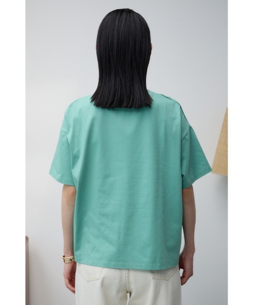 AZUL by moussy(アズールバイマウジー)の「ドロストデザインカットトップス(Tシャツ/カットソー・レディース・オフホワイト/ブラック/ライトグリーン・FREE)」の9枚目の写真