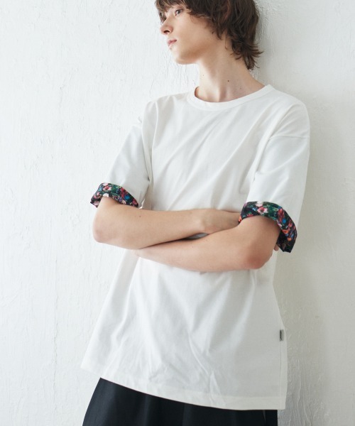 rehacer(レアセル)の「rehacer : Botanical Roll Up CS / ボタニカルロール アップ カットソー(Tシャツ/カットソー・メンズ・ホワイト/ブラック・SMALL/MEDIUM/LARGE/X-LARGE)」の4枚目の写真