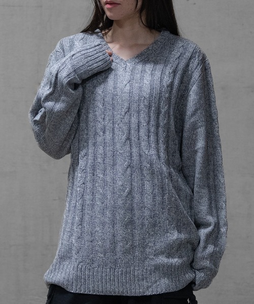 JOHN'S CLOSET(ジョンズクローゼット)の「【40I】ケーブル編み Vネック リラックスニット(ニット/セーター・メンズ・ブラック系/ネイビー/ブラック/グレー/グレー系/ネイビー系/ベージュ系/その他7/その他4/その他1/その他2/その他3/その他5/ホワイト/その他8/その他6・LARGE/MEDIUM)」の6枚目の写真