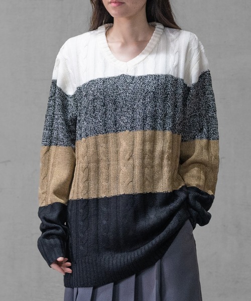 JOHN'S CLOSET(ジョンズクローゼット)の「【40I】ケーブル編み Vネック リラックスニット(ニット/セーター・メンズ・ブラック系/ネイビー/ブラック/グレー/グレー系/ネイビー系/ベージュ系/その他7/その他4/その他1/その他2/その他3/その他5/ホワイト/その他8/その他6・LARGE/MEDIUM)」の13枚目の写真