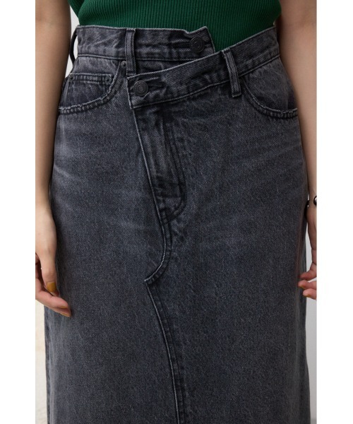 AZUL by moussy(アズールバイマウジー)の「AZUL DENIM オーバーラップロングスカート(デニムスカート・レディース・ライトブラック/ブルー・SMALL/MEDIUM)」の11枚目の写真