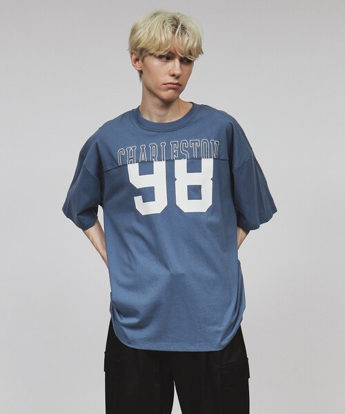 tk.TAKEO KIKUCHI（ティーケータケオキクチ）の「◆リメイクライク ナンバリングTシャツ（Tシャツ/カットソー・メンズ・ブルー系その他/ホワイト/チャコールグレー・02/03/04）」の3枚目の写真