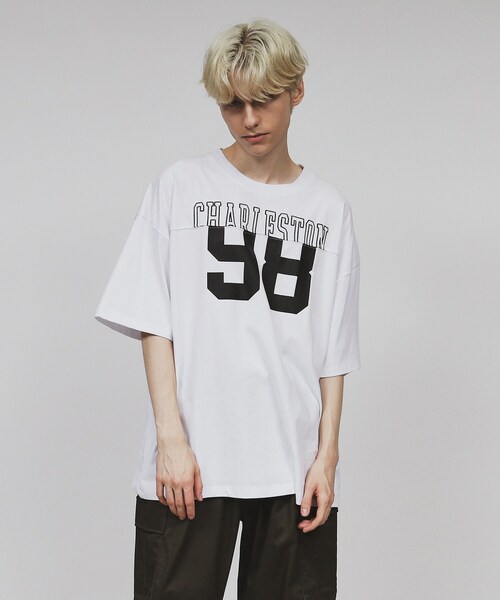 tk.TAKEO KIKUCHI（ティーケータケオキクチ）の「◆リメイクライク ナンバリングTシャツ（Tシャツ/カットソー・メンズ・ブルー系その他/ホワイト/チャコールグレー・02/03/04）」の4枚目の写真