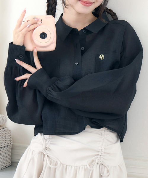 ems excite（エムズエキサイト）の「ロゴプレート付シアーSH（シャツ/ブラウス・レディース・ナチュラル/ブラック/ライトベージュ・FREE）」の4枚目の写真