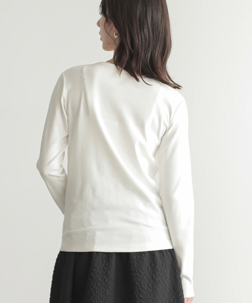 for/c(フォーシー)の「ベーシックロングTシャツ【オーガニックコットン】(Tシャツ/カットソー・レディース・オフホワイト/ブラック・M/L)」の14枚目の写真