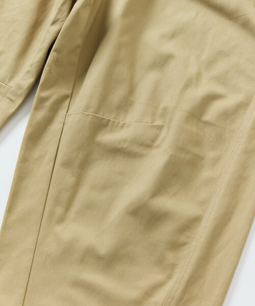 FREAK'S STORE（フリークスストア）の「限定展開 ワイドシルエット カーブパンツ / テーパードシルエット（チノパンツ・メンズ・ブラック/オリーブ/ベージュ/ネイビー・LARGE/MEDIUM/SMALL）」の11枚目の写真