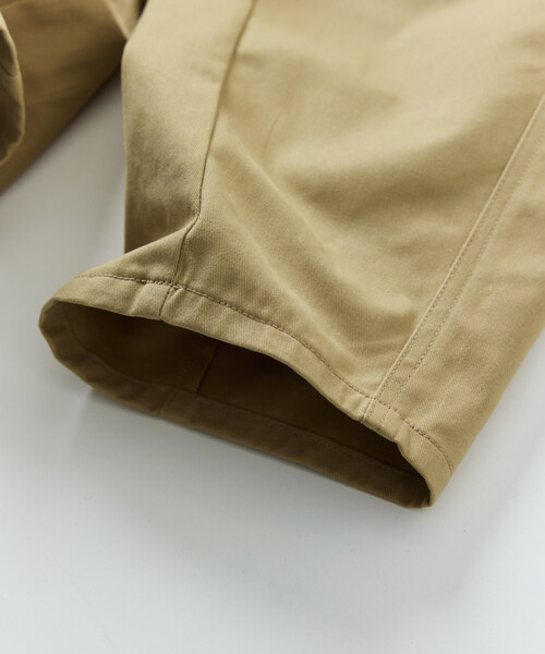 FREAK'S STORE（フリークスストア）の「限定展開 ワイドシルエット カーブパンツ / テーパードシルエット（チノパンツ・メンズ・ブラック/オリーブ/ベージュ/ネイビー・LARGE/MEDIUM/SMALL）」の6枚目の写真