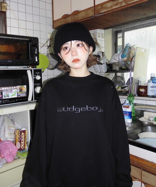 WudgeBoy（ワッジボーイ）の「Logo sweat（スウェット）」 - WEAR