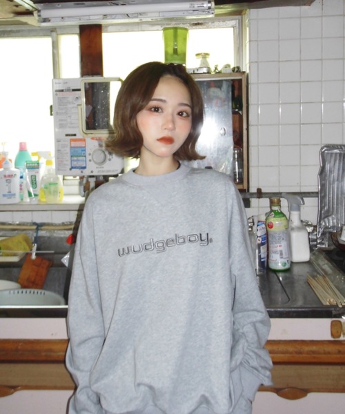 WudgeBoy（ワッジボーイ）の「Logo sweat（スウェット）」 - WEAR