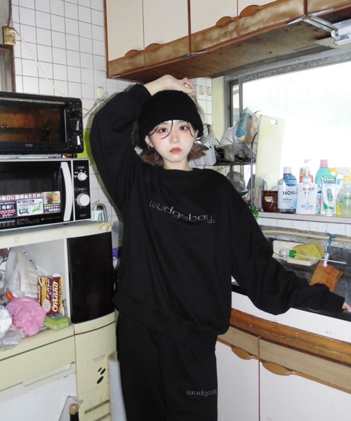 WudgeBoy（ワッジボーイ）の「Logo sweat（スウェット）」 - WEAR