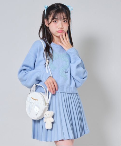 by LOVEiT（バイラビット）の「リボンニット（ニット/セーター・キッズ・ブルーグレー/オフホワイト/ブラック・120cm/130cm/140cm/150cm/160cm）」の3枚目の写真