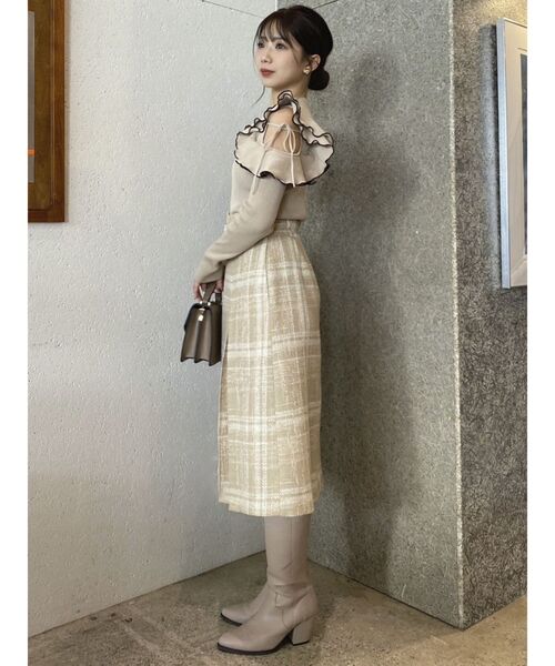 dazzlin（ダズリン）の「ショルダーオープンフリルニット（ニット/セーター・レディース・ブラック/ベージュ/ピンク/オフホワイト・FREE）」の9枚目の写真