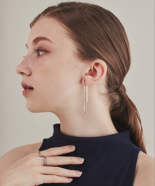 ciite' surgical stainless(シーテサージカルステンレス)の「【 金属アレルギー対応 】 チェーンフープピアス サージカルステンレス (両耳用)(ピアス(両耳用)・レディース・ゴールド/シルバー・FREE)」の6枚目の写真