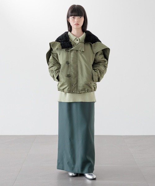 yuw（ユウ）の「Ｎ－２Ｂ　150967（ダウンジャケット/コート・レディース・カーキ/ブラック・FREE）」の3枚目の写真