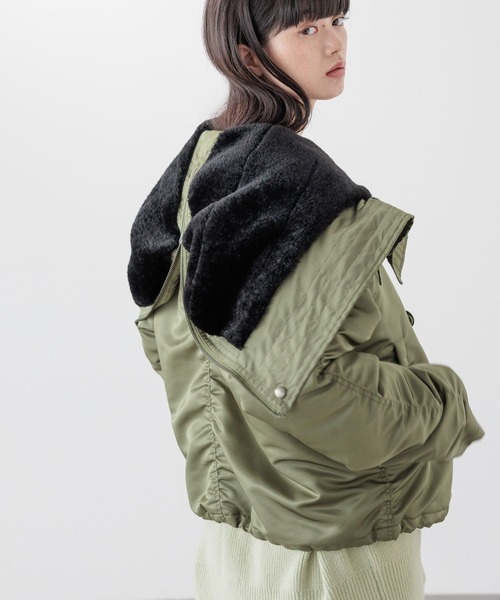 yuw（ユウ）の「Ｎ－２Ｂ　150967（ダウンジャケット/コート・レディース・カーキ/ブラック・FREE）」の9枚目の写真