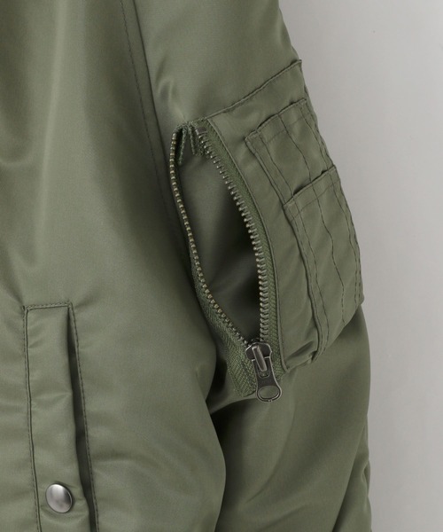 yuw（ユウ）の「Ｎ－２Ｂ　150967（ダウンジャケット/コート・レディース・カーキ/ブラック・FREE）」の19枚目の写真