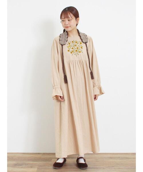 Samansa Mos2（サマンサ モスモス）の「【マカベアリス×Samansa Mos2】【S/Mサイズ】果物柄刺繍ワンピ（ワンピース・レディース・ボルドー/モカ/キナリ・S/M）」の8枚目の写真