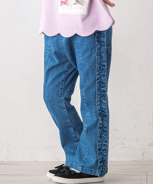 SLAP SLIP（スラップスリップ）の「裏起毛デニムツイルサイドフリルラインパンツ(80~140cm)（デニムパンツ・キッズ・ブラック/ブルー・90cm/100cm/130cm/140cm/80ｃｍ/110cm/120cm）」の2枚目の写真