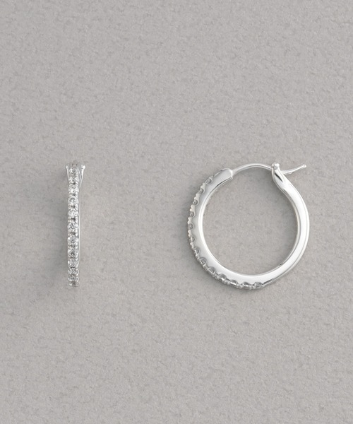 PLUS VENDOME(プラス ヴァンドーム)の「FINELINETATTOO_02 ピアス(ピアス(両耳用)・レディース・イエローゴールド/シルバー・ONE SIZE)」の4枚目の写真