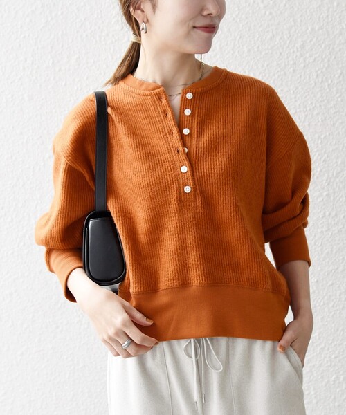 【試着のみ新品】ソフトテレコヘンリープルオーバー／バーガンディ SHIPS any:〈手洗い可能〉起毛 ワッフル ヘンリーネック コンパクト