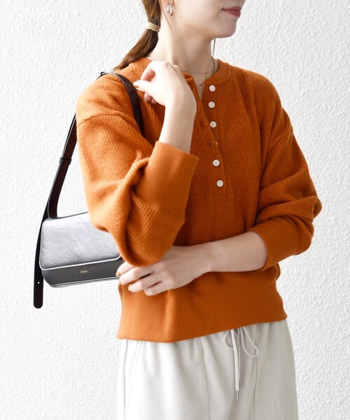 【美品✨】AP STUDIO CORSICA Vネックワッフルプルオーバー　ロゴ セール】《UNISEX》Oni-Waffle Embroidery Prime-Over V-Neck Knit