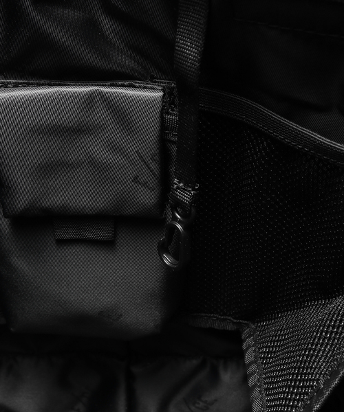F/CE. (エフシーイー)の「F/CE. / エフシーイー RECYCLE TWILL 3WAY HELMET(ショルダーバッグ・メンズ・ブラック・FREE)」の6枚目の写真