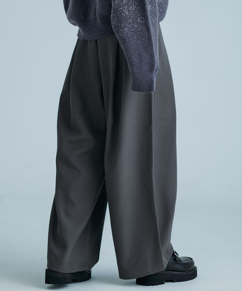 SOCCE（ソーシー）の「ルーズシルエットディープタックスラックス（スラックス・メンズ・ブラック/チャコール・XL/L/M/S）」の17枚目の写真
