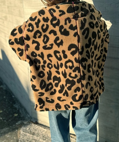 mi via loca（ミヴィアロカ）の「レオパード柄 ノーカラー ボアジャケット（ノーカラージャケット・レディース・グレー/ベージュ・FREE）」の7枚目の写真
