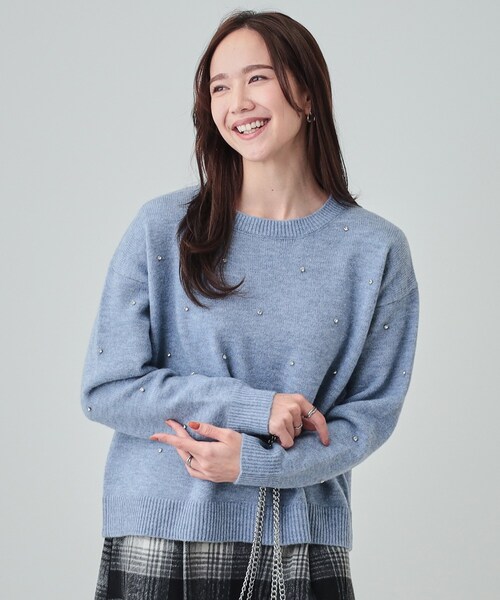 DRESKIP(ドレスキップ)の「◆【S-LL】上品でフェミニン 大人のための ふわふわビジュー付ニット(ニット/セーター・レディース・ダークブラウン/チャコールグレー/ライトブルー/オフホワイト・01/02/03/04)」の4枚目の写真