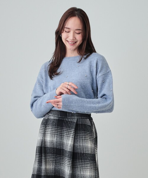 DRESKIP(ドレスキップ)の「◆【S-LL】上品でフェミニン 大人のための ふわふわビジュー付ニット(ニット/セーター・レディース・ダークブラウン/チャコールグレー/ライトブルー/オフホワイト・01/02/03/04)」の17枚目の写真