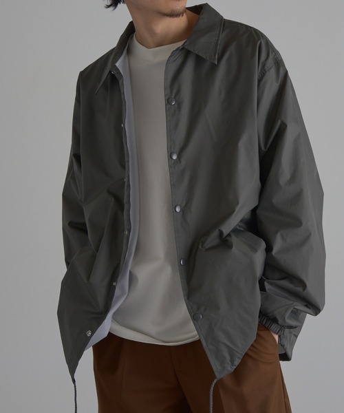 ☆最終SALE☆美品☆COACH　ナイロンジャケット 黒/グレー V字型デザイン ALDIES（アールディーズ） ナイロンジャケット Cutout Coach Jacket