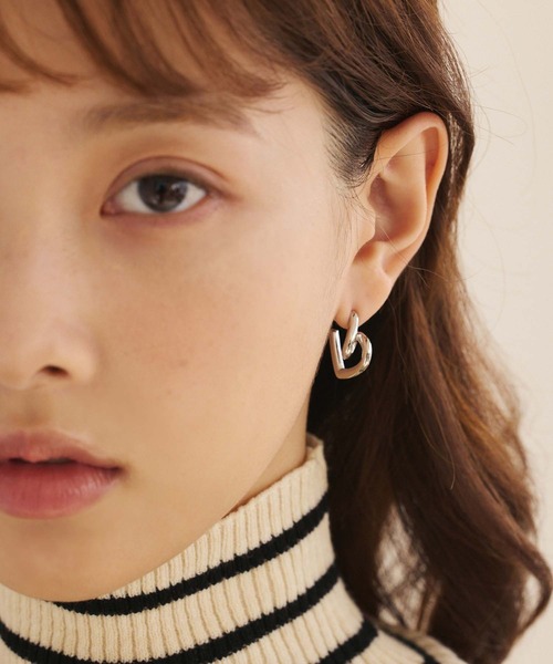 fifth(フィフス)の「ループハートピアス(ピアス(両耳用)・レディース・ゴールド/シルバー・FREE)」の7枚目の写真