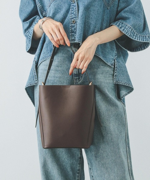 GLOBAL WORK(グローバルワーク)の「スペ軽5WAYショルダー/253022(ショルダーバッグ・レディース・アイボリー/ブラック/カーキ/シルバー/ブラウン系その他5/ダークブラウン・ONE SIZE)」の4枚目の写真